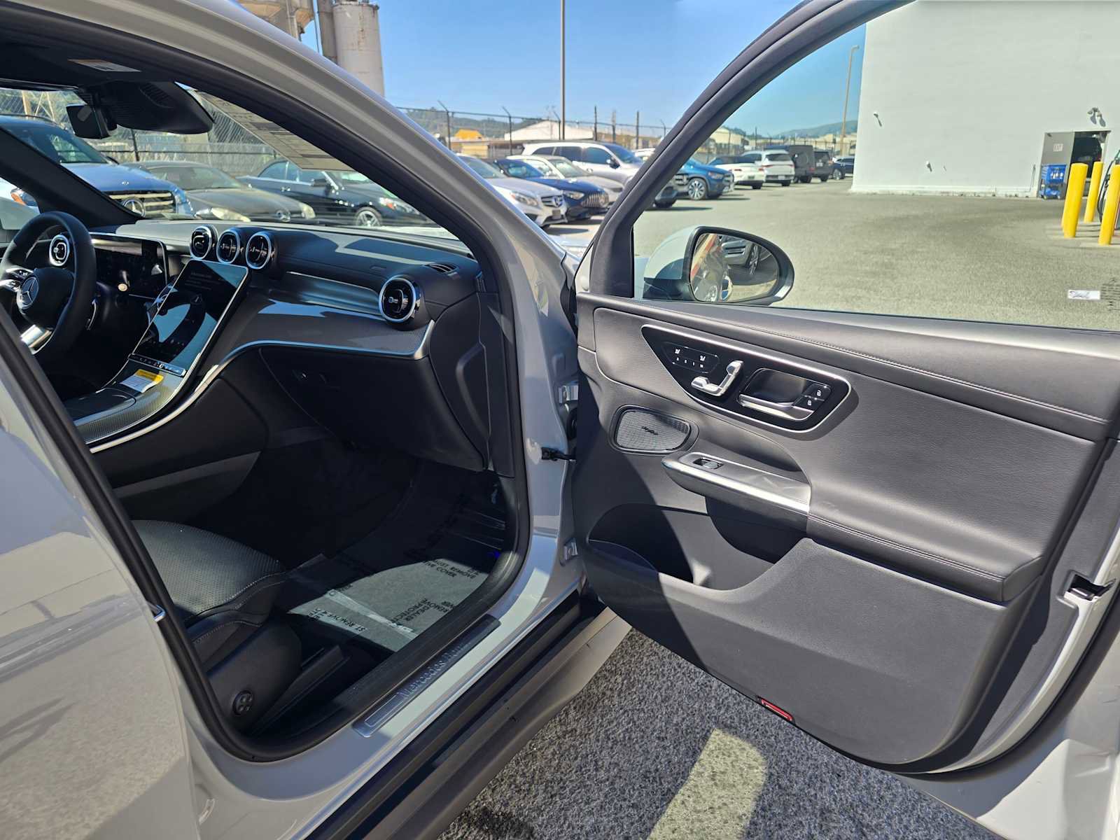 New 2026 Mercedes-Benz GLC 350e 4MATIC image 12