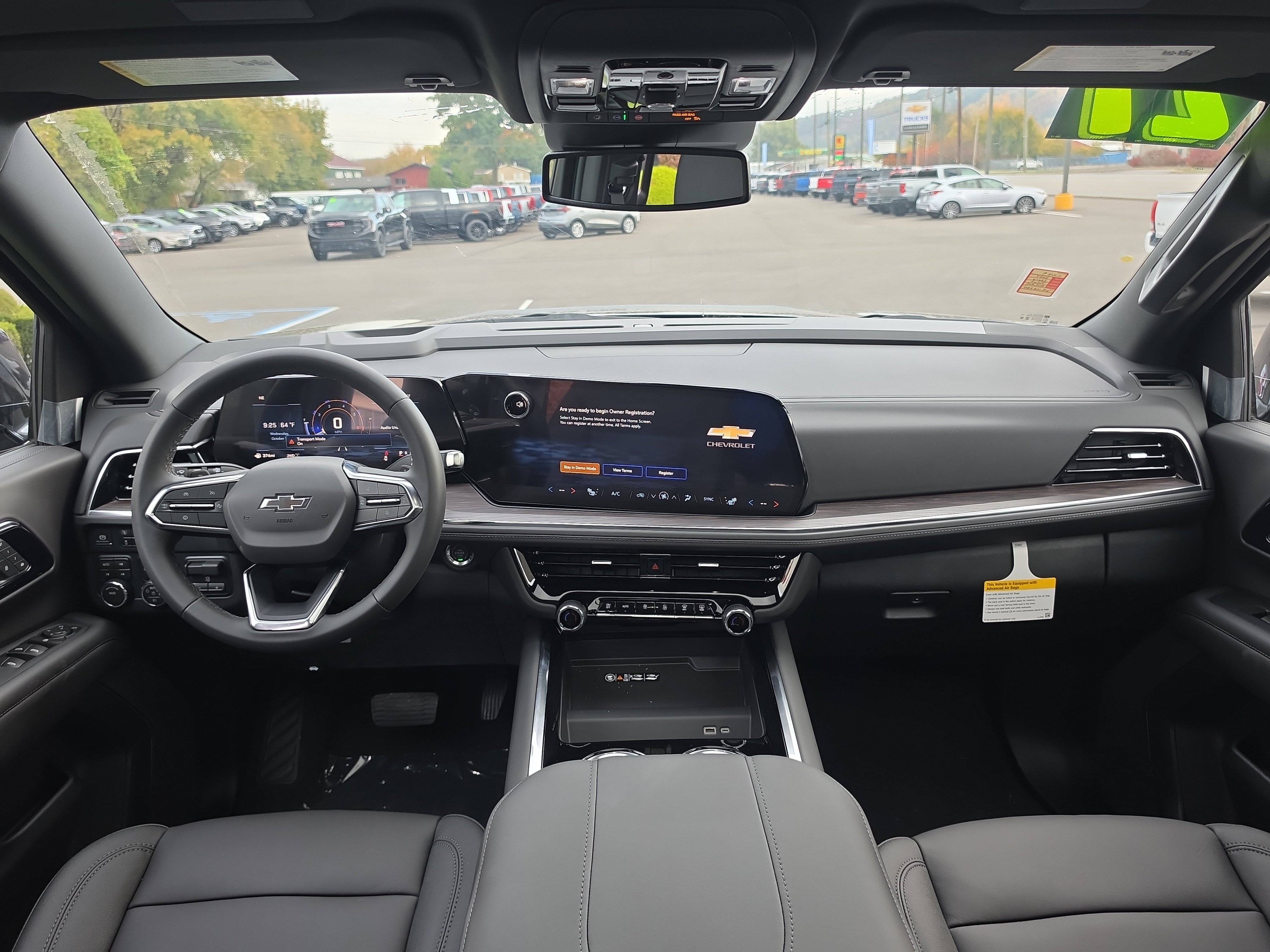 New 2027 Chevrolet Tahoe Z71 w/ Sun And Tow Package AWD/4WD image 16