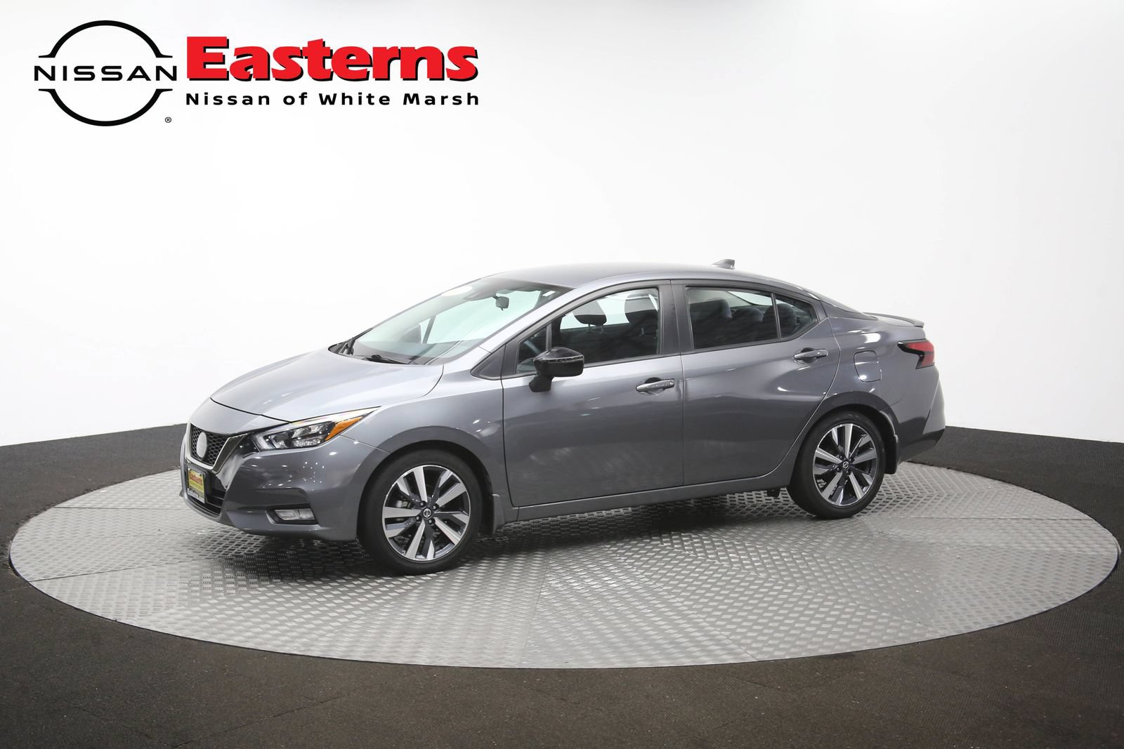 Used 2021 Nissan Versa SR FWD image 56