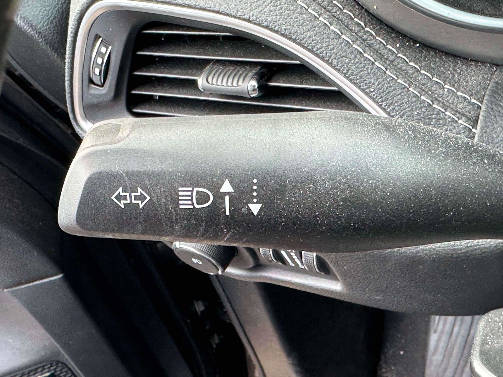 Used 2022 Chrysler Pacifica Limited w/ S Appearance Package image 22