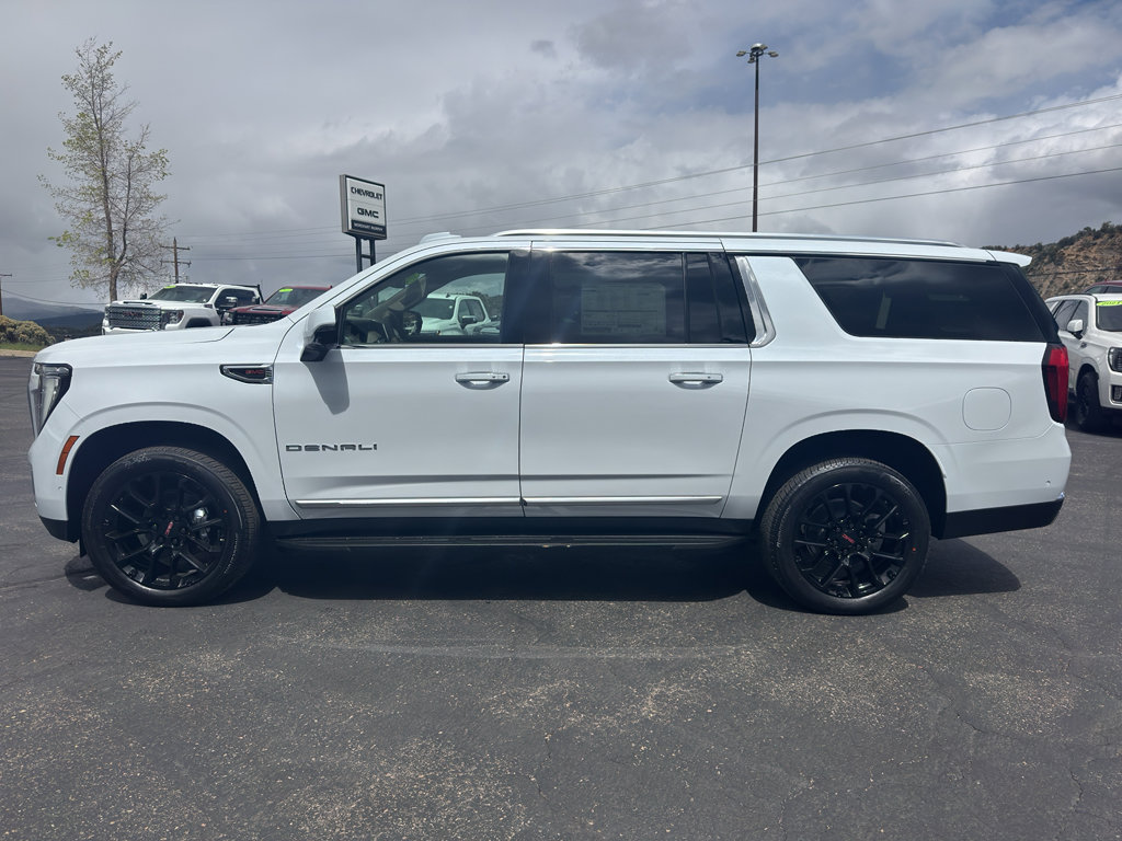 New 2026 GMC Yukon XL Denali image 4