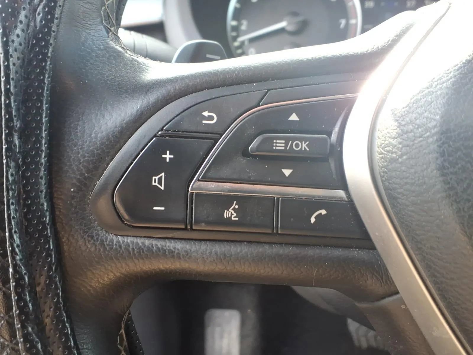 Used 2020 INFINITI QX50 Luxe w/ Navigation Package image 28