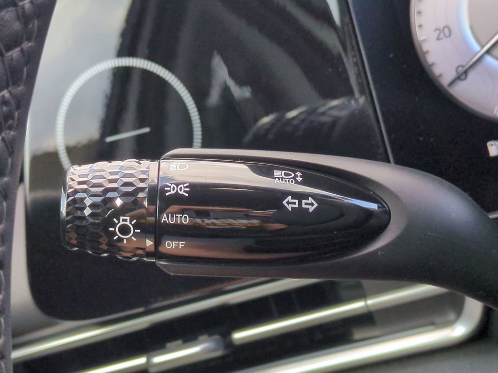 New 2026 Hyundai Elantra Limited image 29