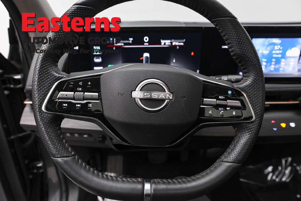 Used 2024 Nissan Ariya AWD image 12