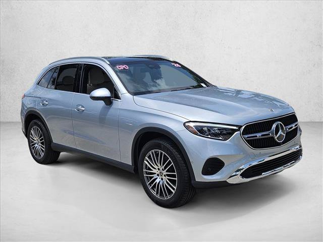 Certified 2026 Mercedes-Benz GLC 300 image 3