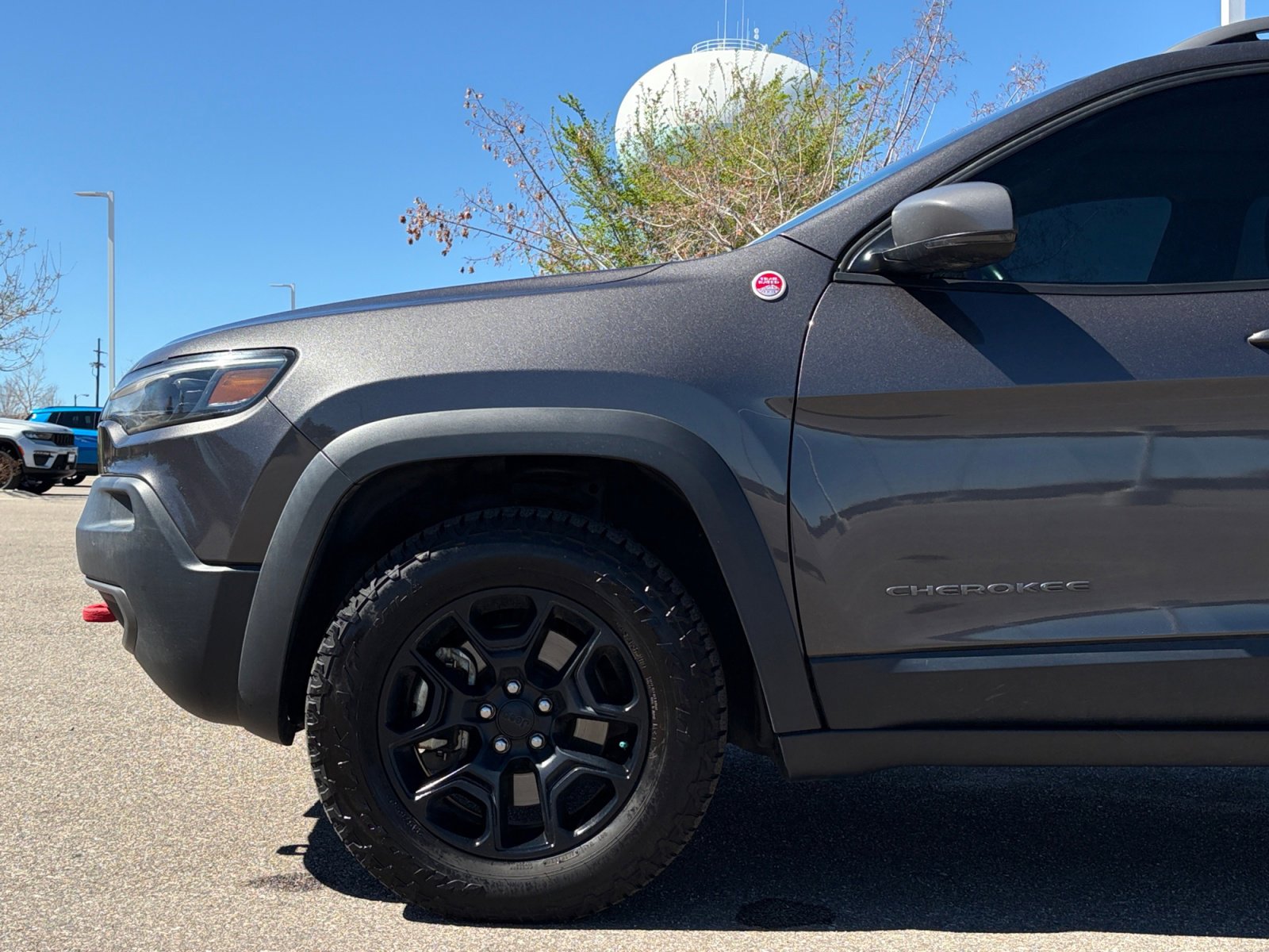 Used 2015 Jeep Cherokee Sport w/ Sport Appearance Group image 10