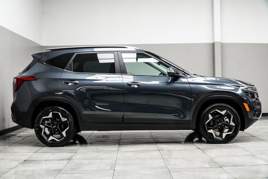 Used 2025 Kia Seltos S image 6