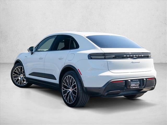 Used 2025 Porsche Macan 4S Electric AWD/4WD image 3