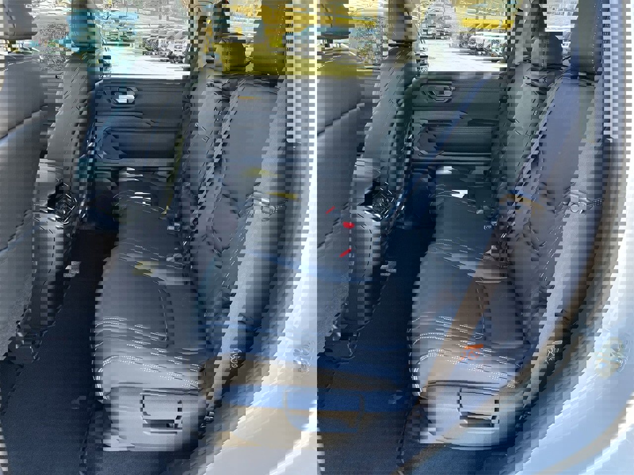 Certified 2025 Nissan Armada SV image 21