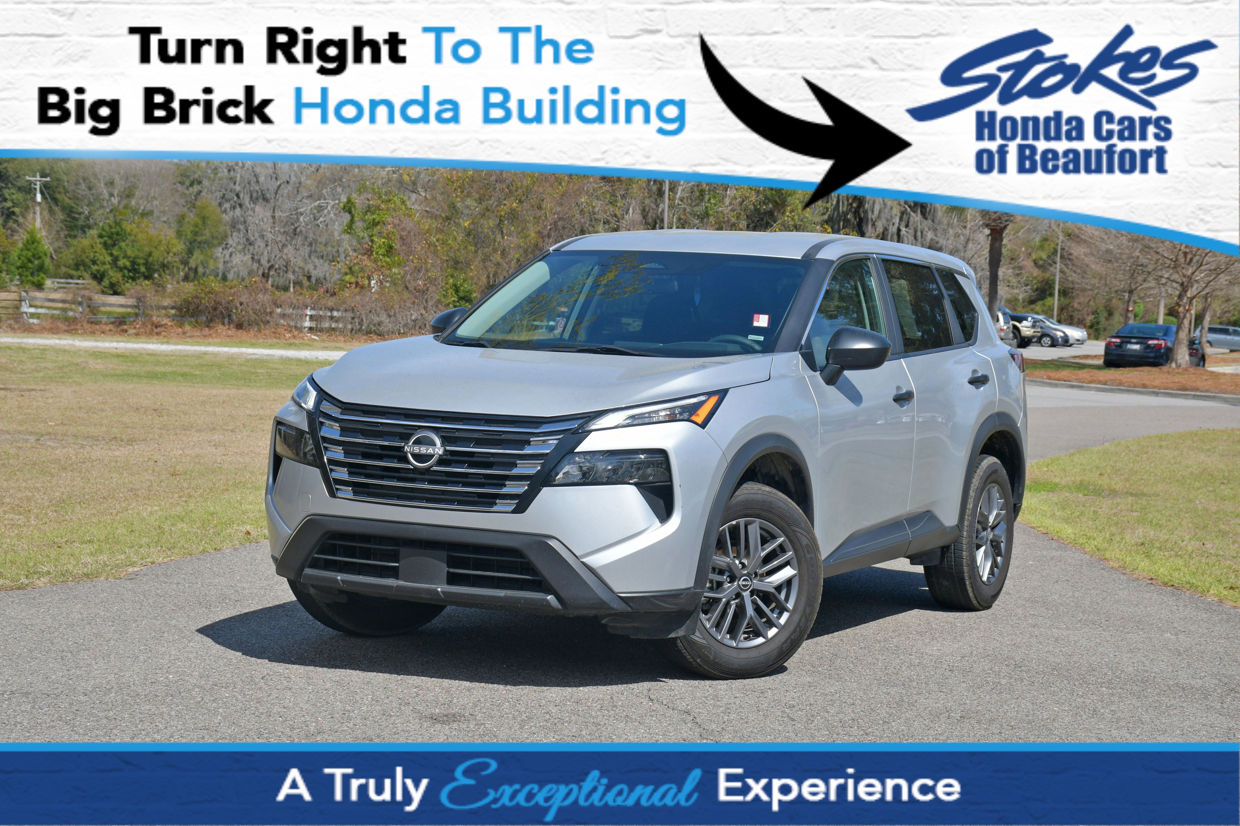 Used 2024 Nissan Rogue S image 1