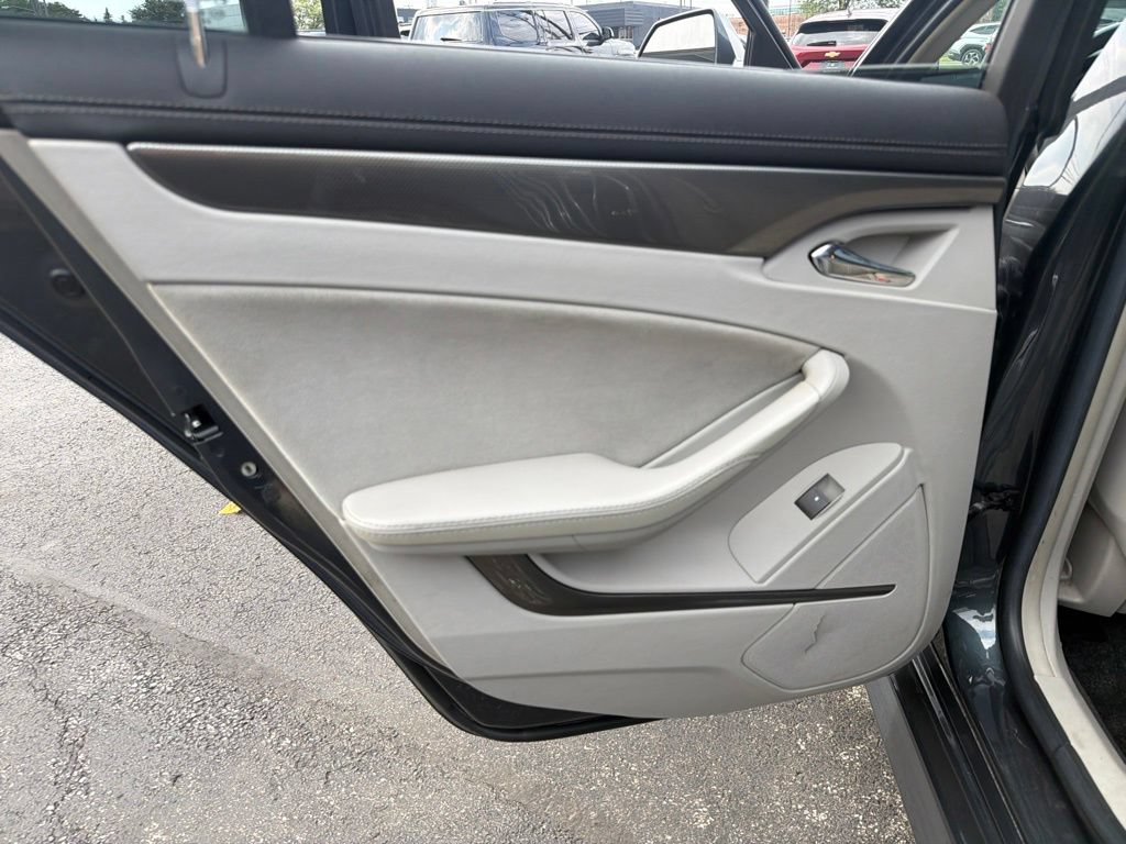 Used 2009 Cadillac CTS V RWD image 9
