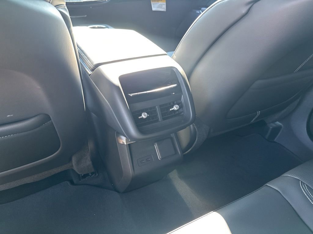 New 2026 Cadillac Lyriq V image 22