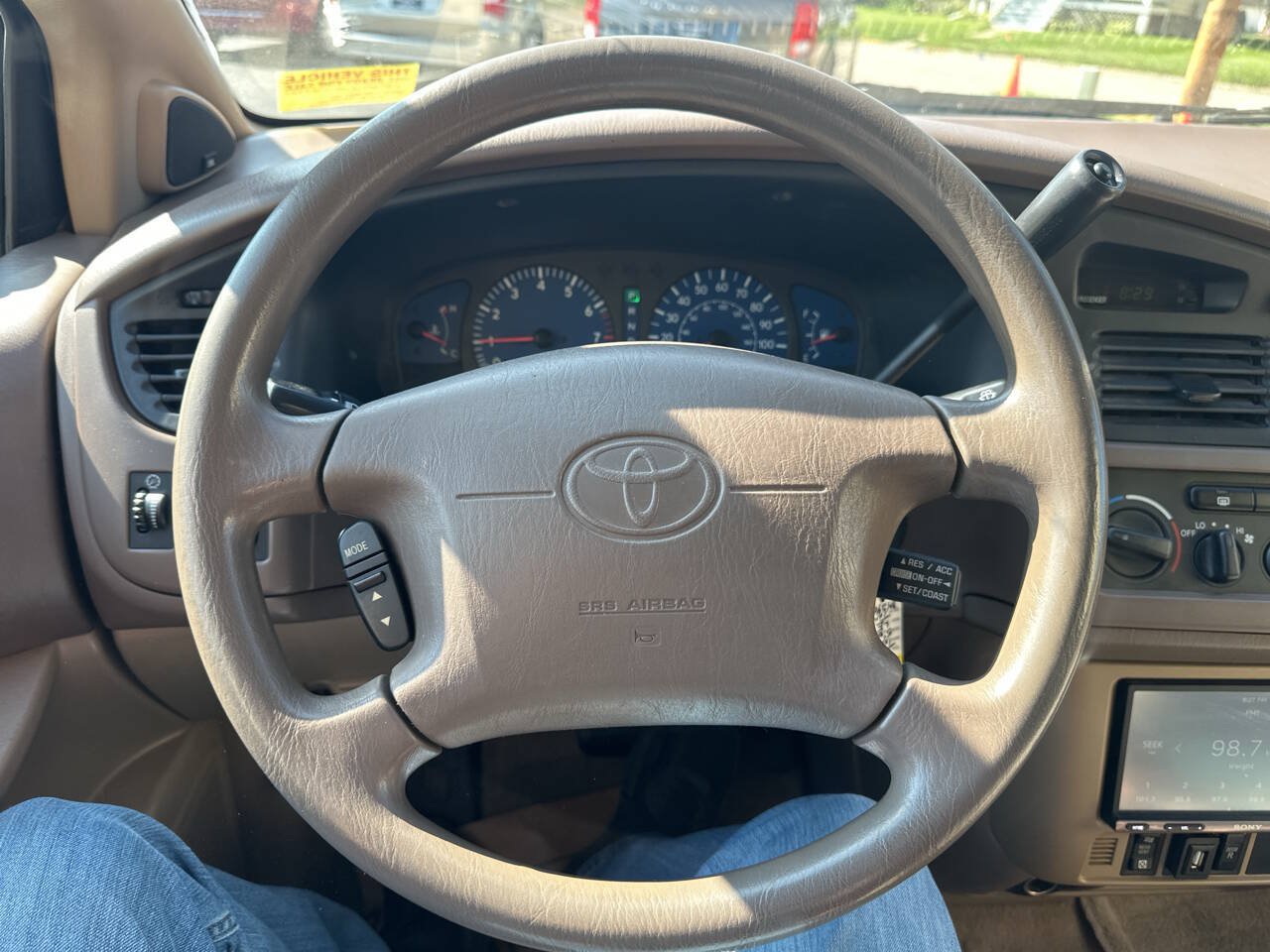 Used 2001 Toyota Sienna LE w/ LE Upgrade Pkg 2 FWD image 16