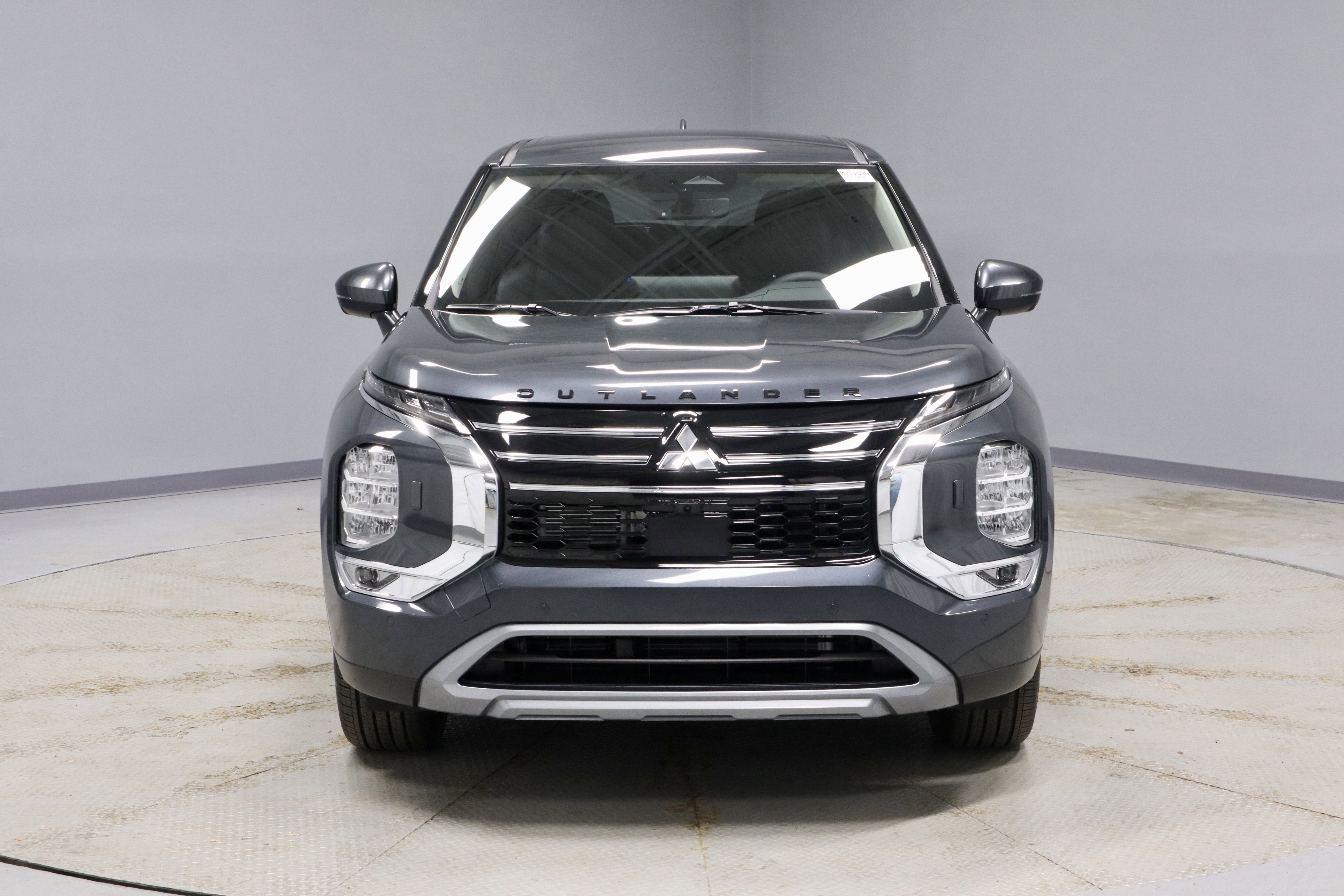 New 2026 Mitsubishi Outlander SE image 4