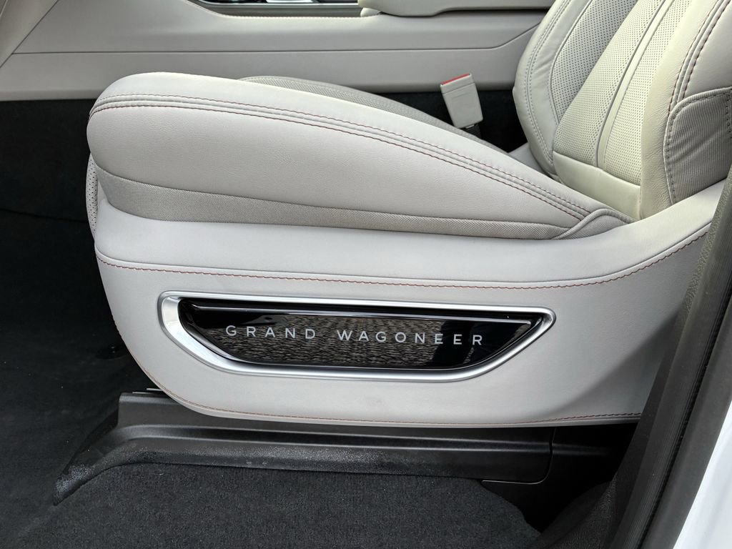 New 2026 Jeep Grand Wagoneer Summit image 12