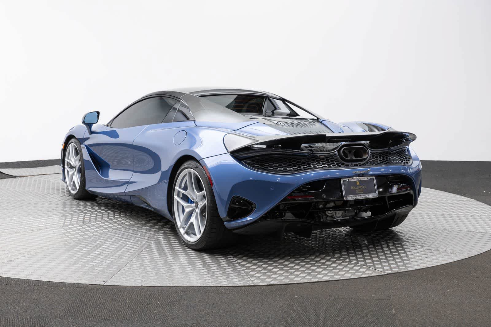 Used 2026 McLaren 750S Spider RWD image 4