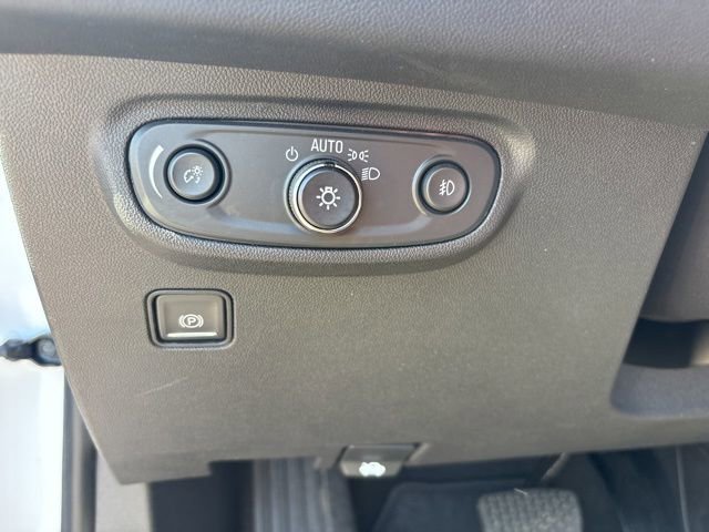 Used 2024 GMC Terrain SLT AWD/4WD image 28