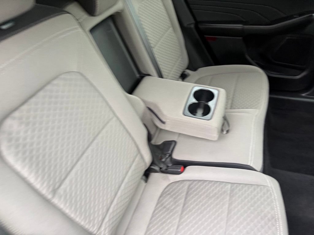 Used 2022 Ford Escape SE w/ Convenience Package FWD image 44