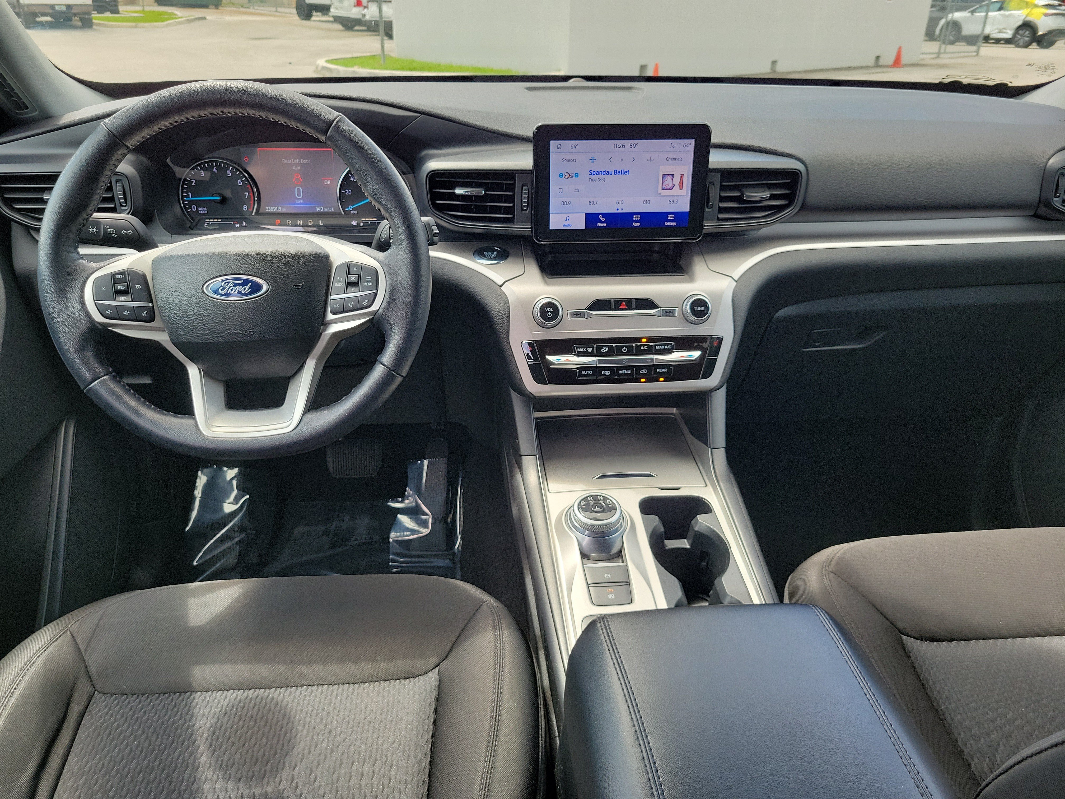 Used 2023 Ford Explorer XLT RWD image 17