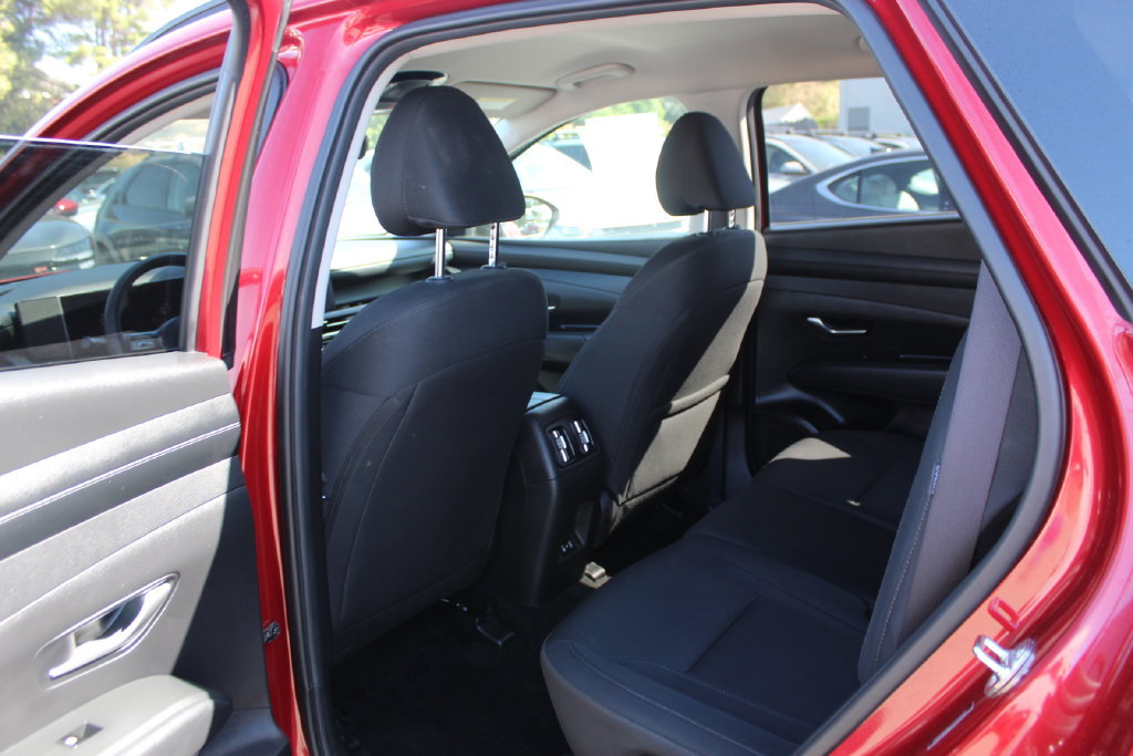 Used 2025 Hyundai Tucson SEL FWD image 15