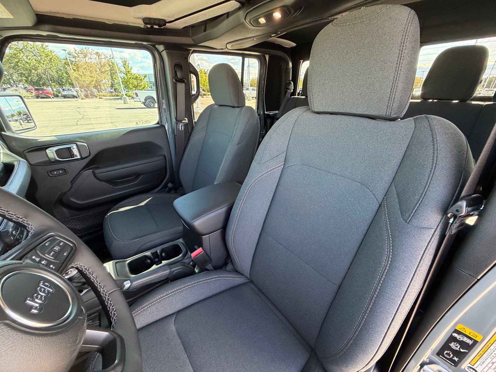 New 2026 Jeep Gladiator Sport AWD/4WD image 15