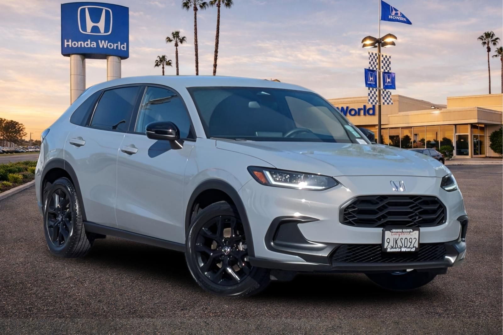 Used 2024 Honda HR-V Sport image 2