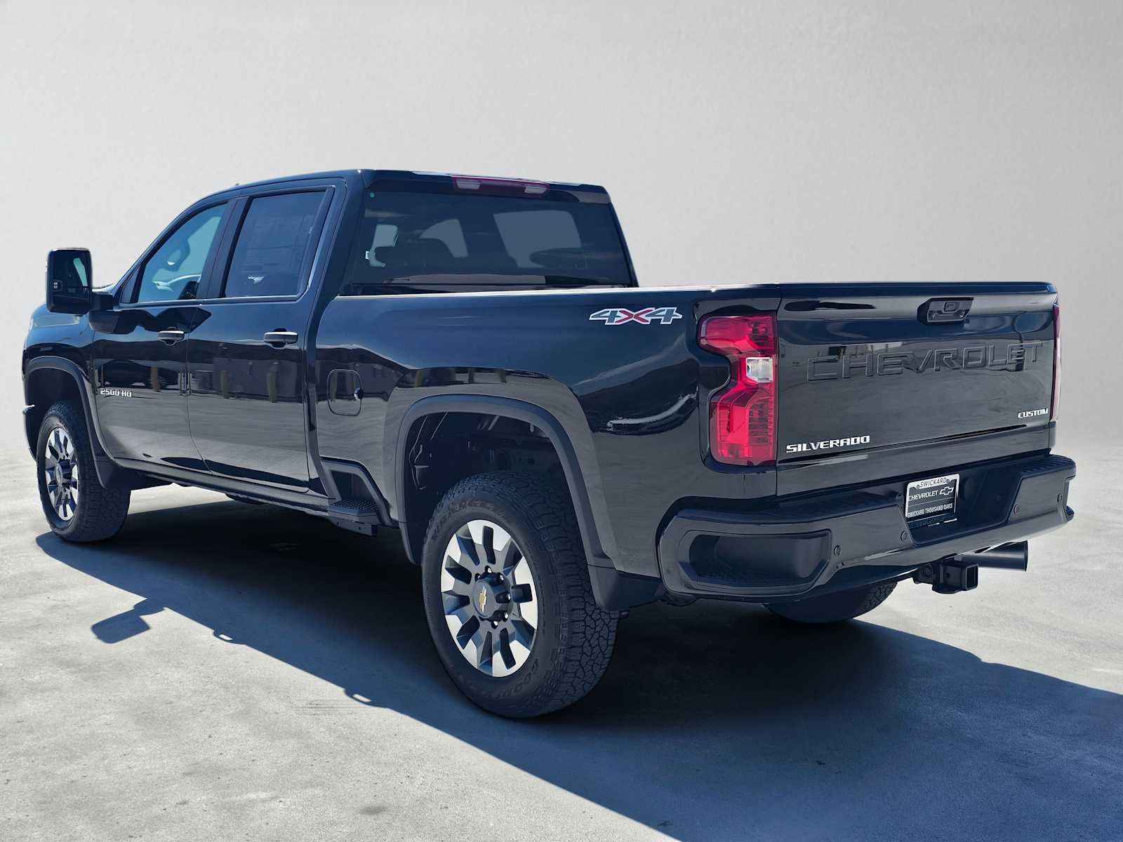 New 2026 Chevrolet Silverado 2500 Custom w/ Custom Value Package AWD/4WD image 5