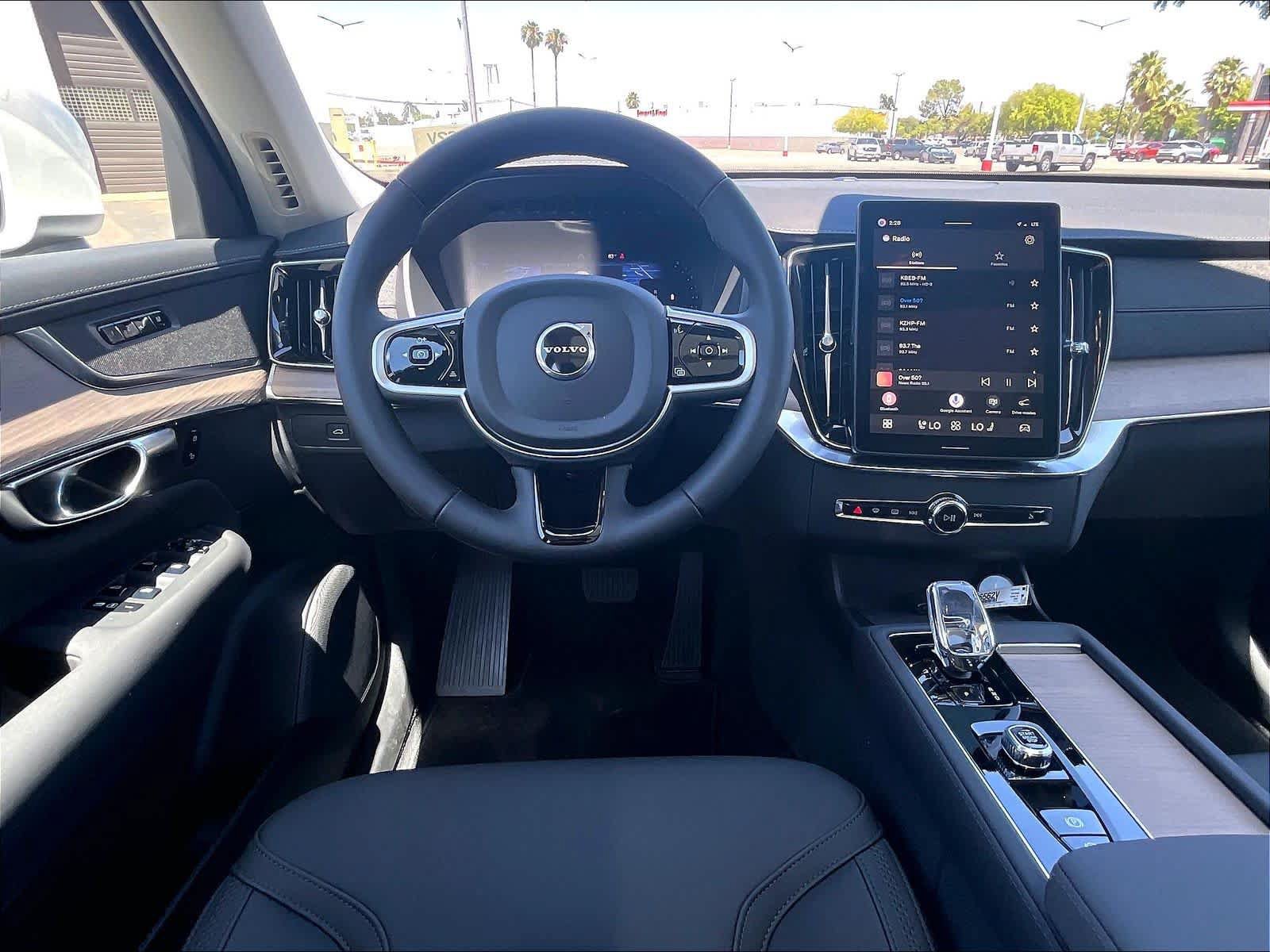 New 2026 Volvo XC90 B6 Core AWD/4WD image 15