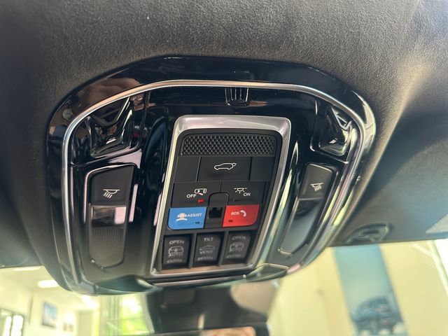 New 2026 Jeep Grand Wagoneer Summit AWD/4WD image 17