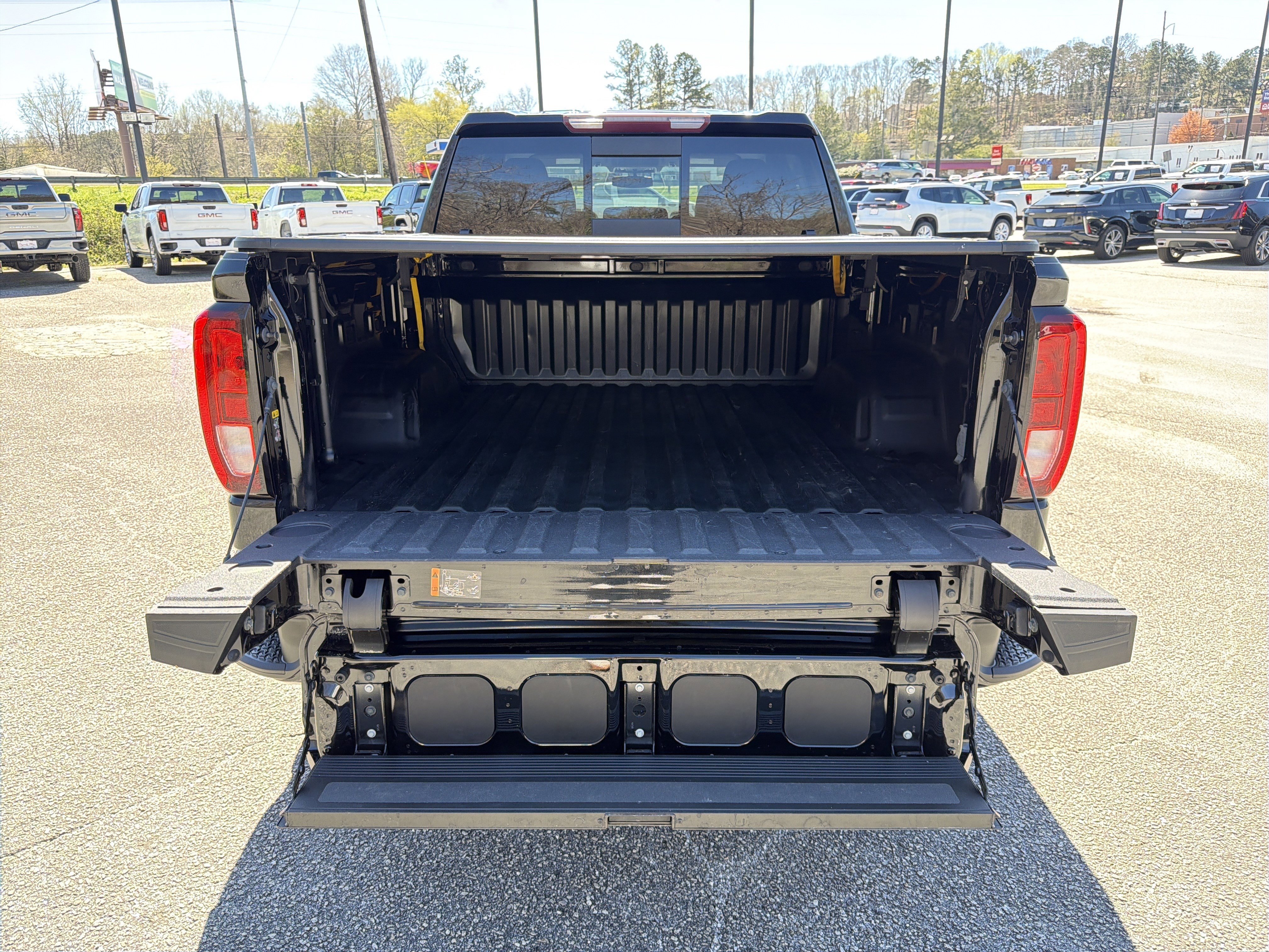 Used 2021 GMC Sierra 1500 Elevation w/ Preferred Package image 20