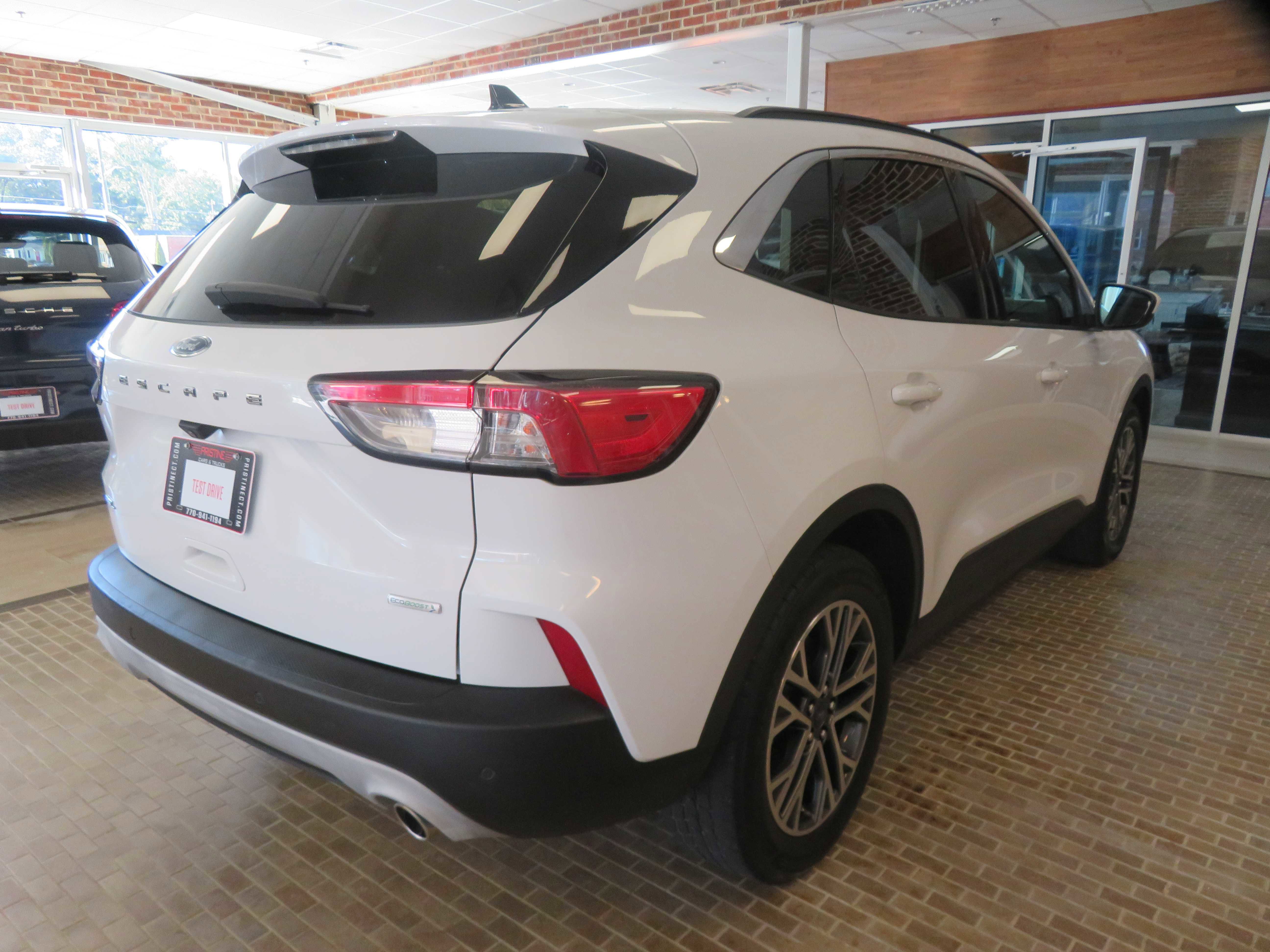 Used 2020 Ford Escape SEL image 4