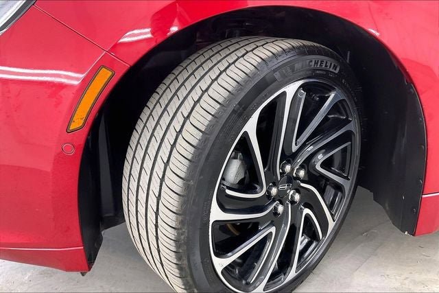 Used 2020 Lincoln MKZ Reserve w/ Luxury Package FWD image 34