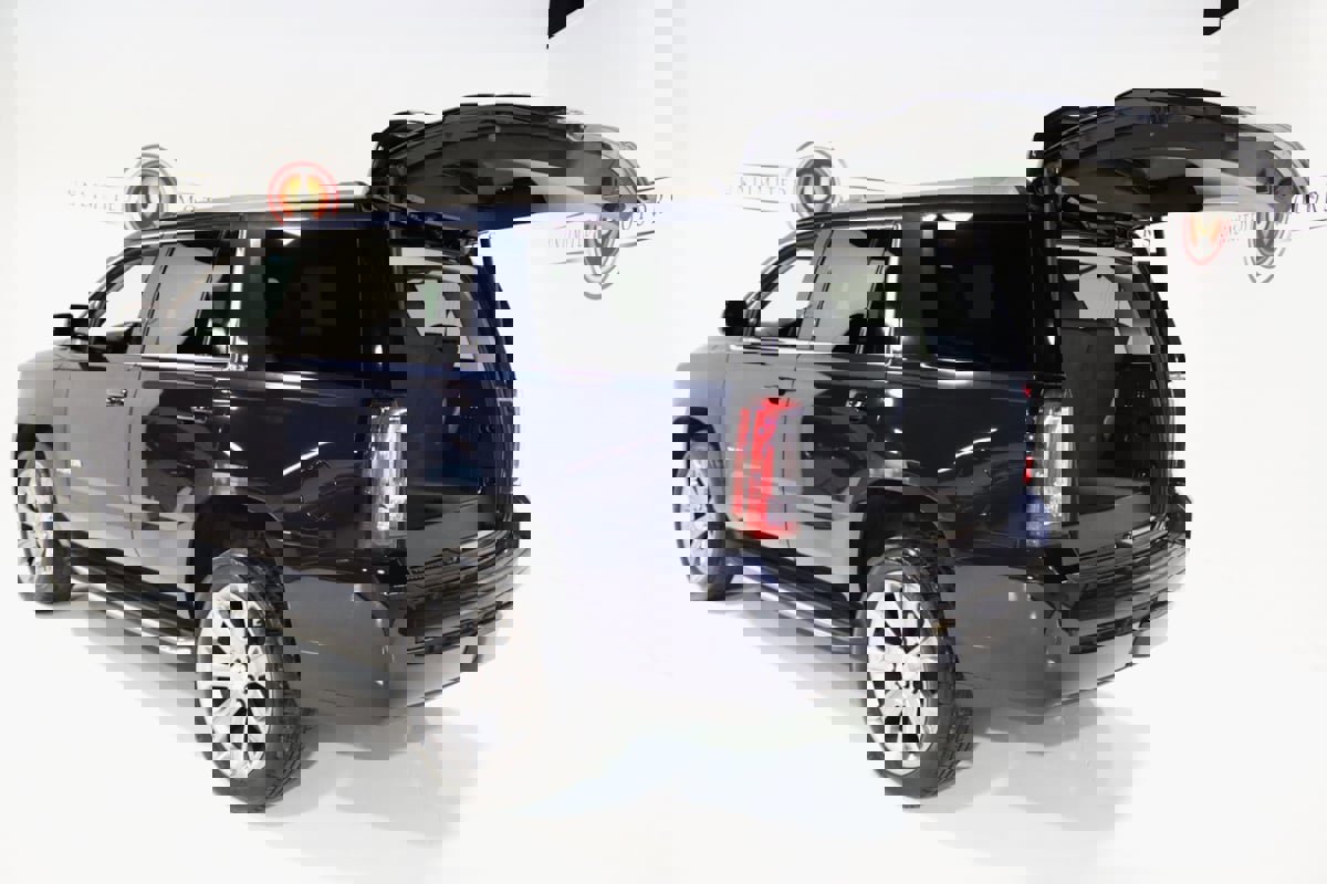 Used 2017 GMC Yukon SLT image 28