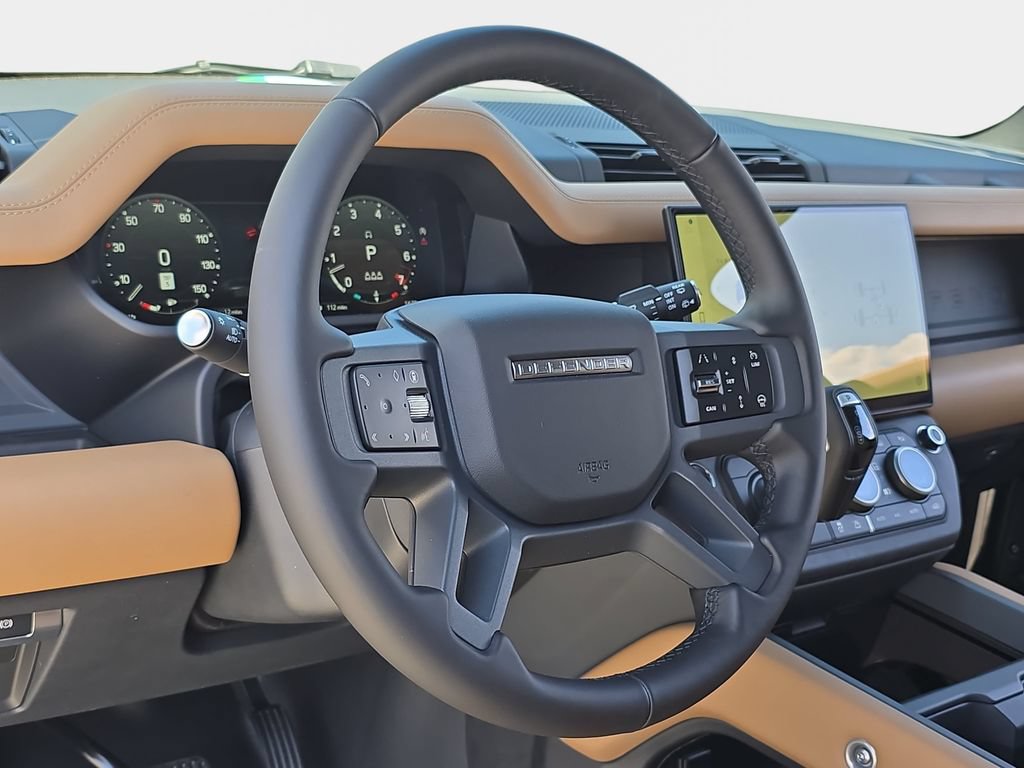 New 2026 Land Rover Defender 110 X-Dynamic SE AWD/4WD image 16