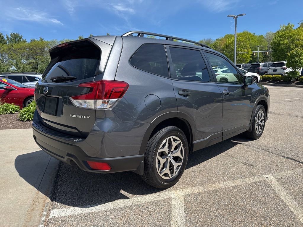 Used 2023 Subaru Forester Premium AWD/4WD image 3