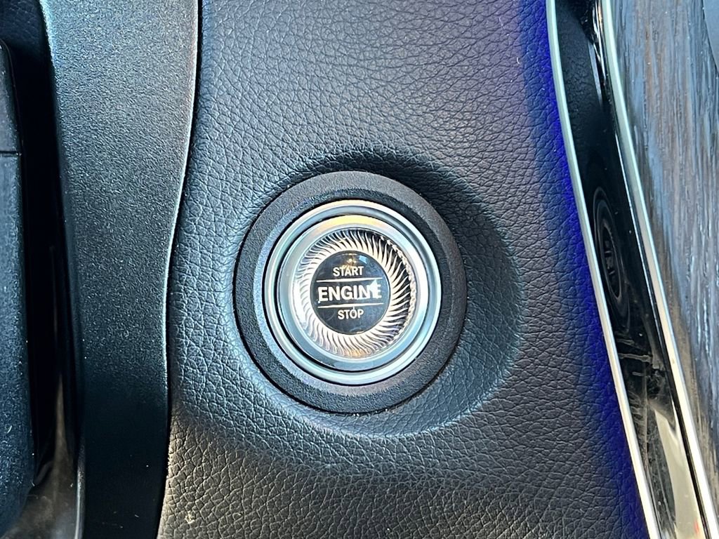 Used 2022 Mercedes-Benz GLC 300 4MATIC image 28