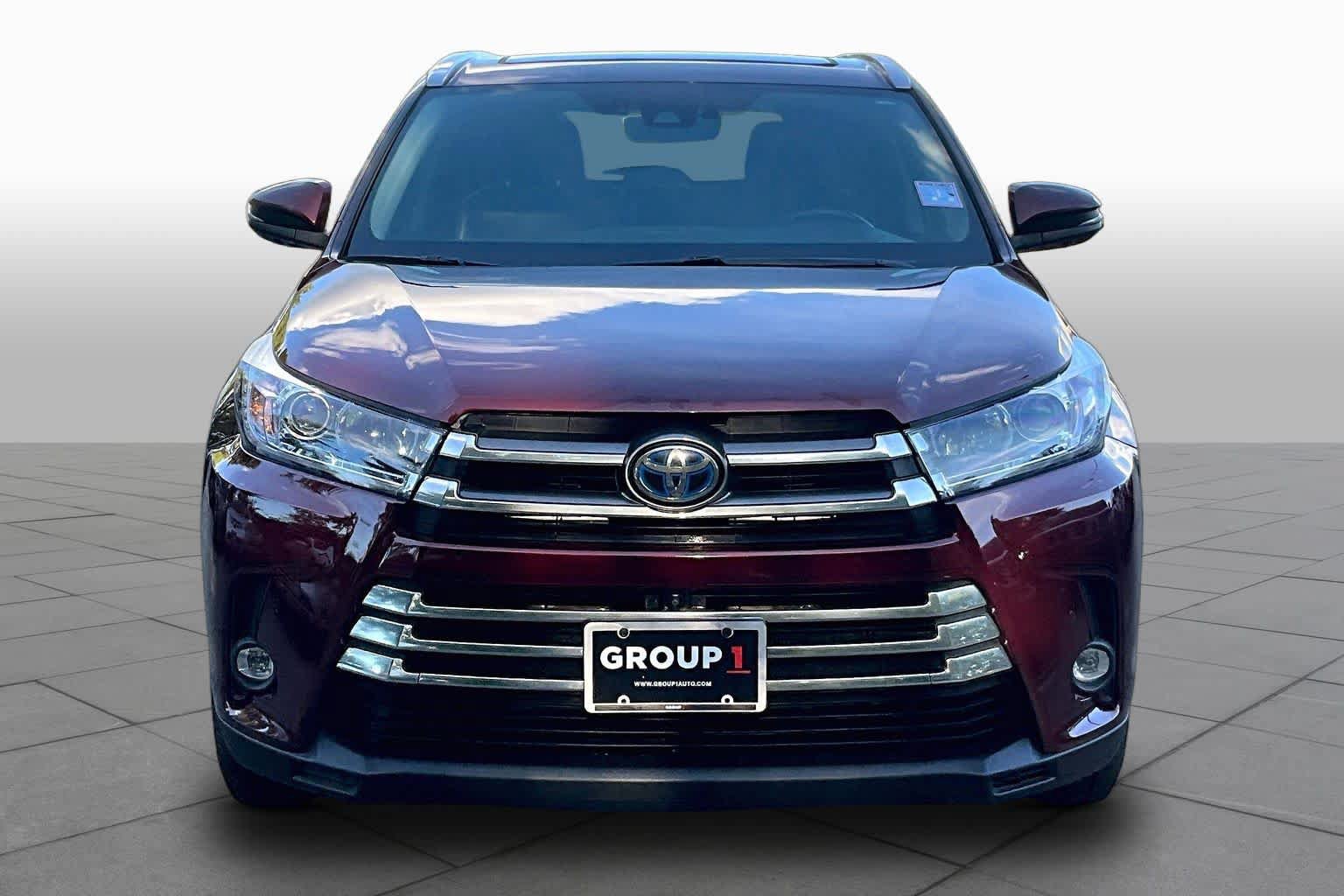 Used 2019 Toyota Highlander Limited Platinum AWD/4WD image 4
