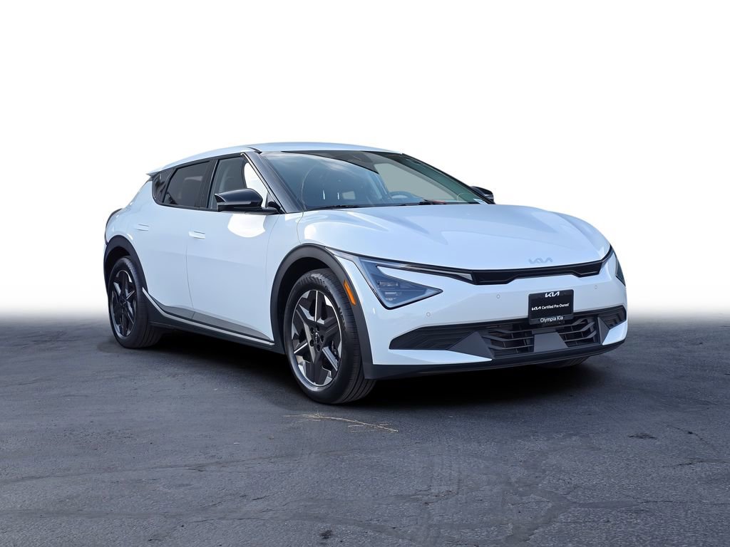Certified 2025 Kia EV6 Light
