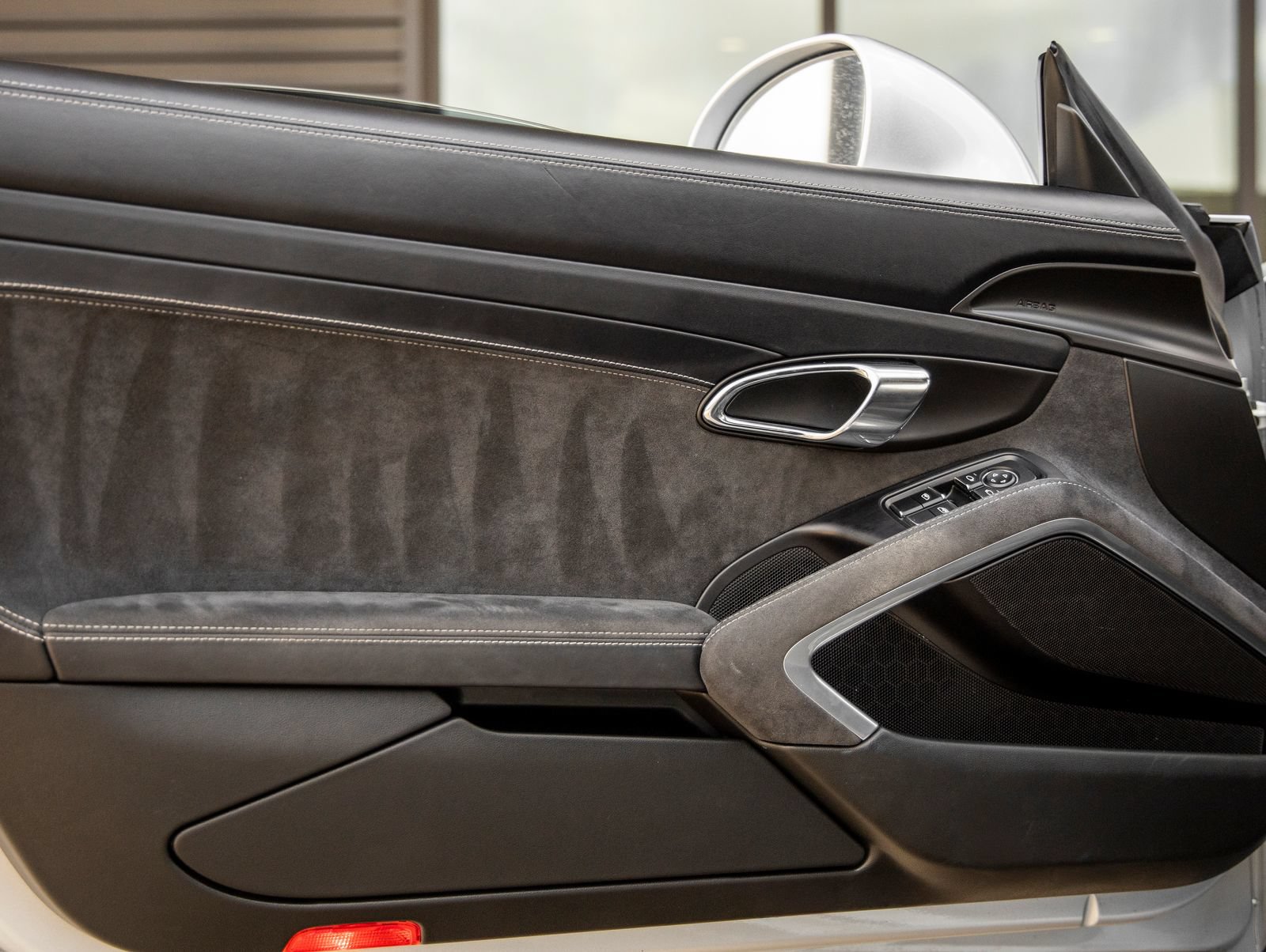 Certified 2016 Porsche 911 GT3 RWD image 27
