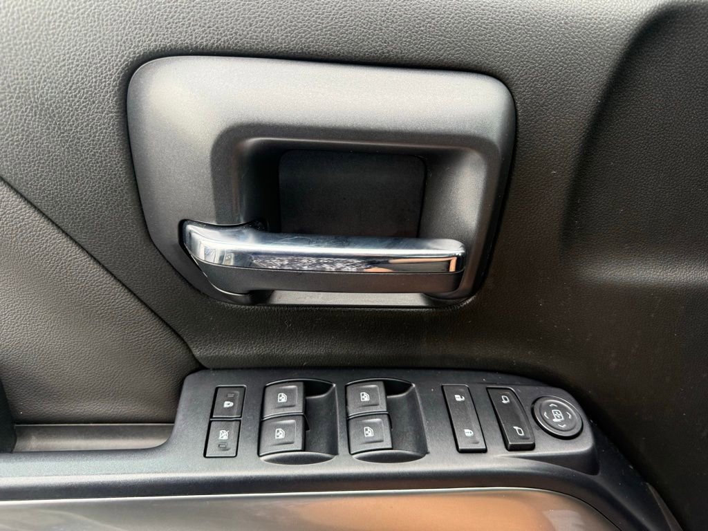 Used 2018 Chevrolet Silverado 1500 LT image 18