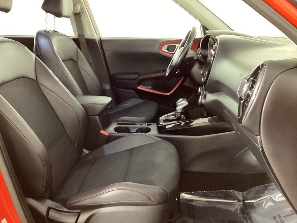 Used 2024 Kia Soul GT-Line w/ GT-Line Technology Package FWD image 23