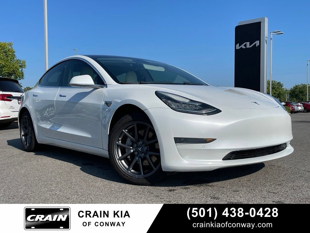 Used 2020 Tesla Model 3 Standard Range RWD image 1