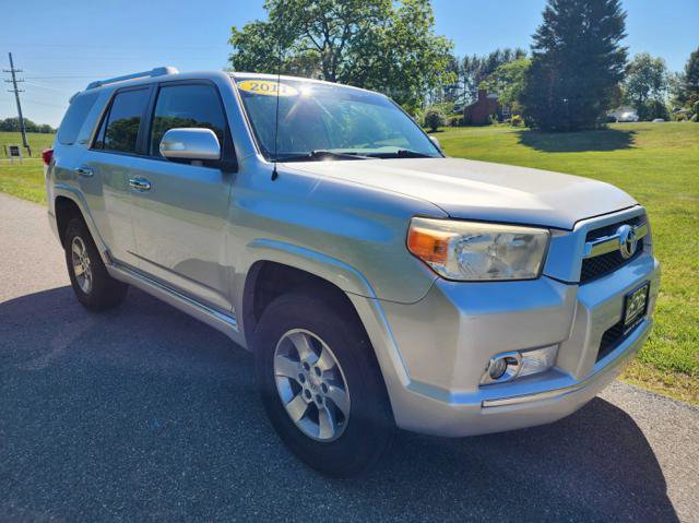 Used 2011 Toyota 4Runner SR5 AWD/4WD image 4