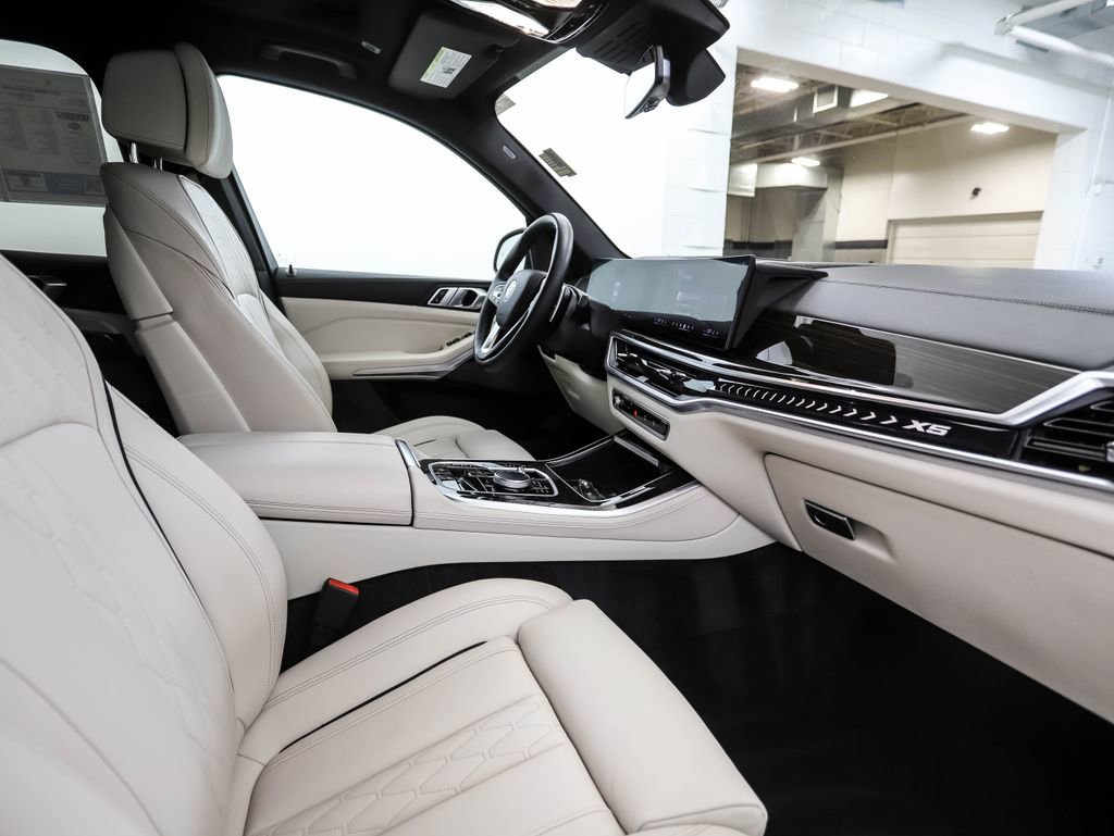 Certified 2024 BMW X5 xDrive40i w/ Premium Package image 30