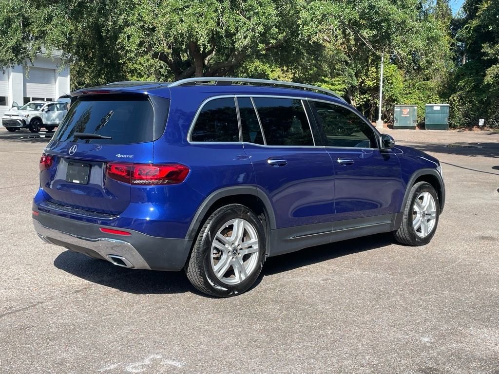 Used 2021 Mercedes-Benz GLB 250 4MATIC w/ Premium Package image 3
