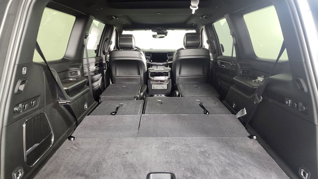 New 2025 Jeep Wagoneer Series II image 12