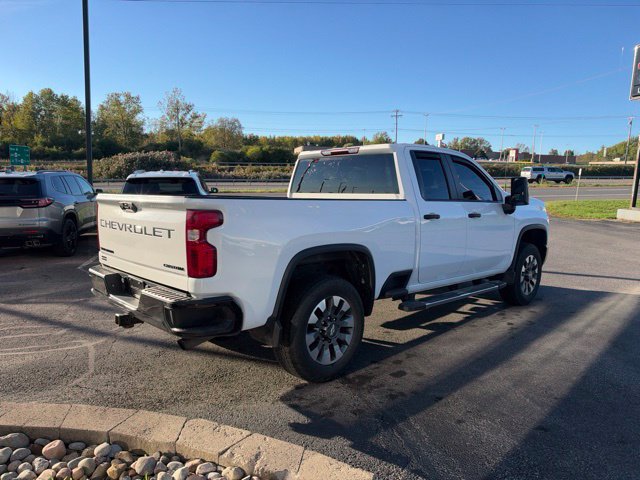 Used 2023 Chevrolet Silverado 2500 Custom w/ Custom Value Package AWD/4WD image 5