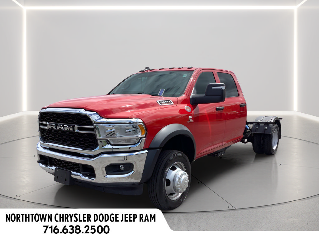 Used 2024 RAM 5500 Tradesman w/ Chrome Appearance Group AWD/4WD image 1
