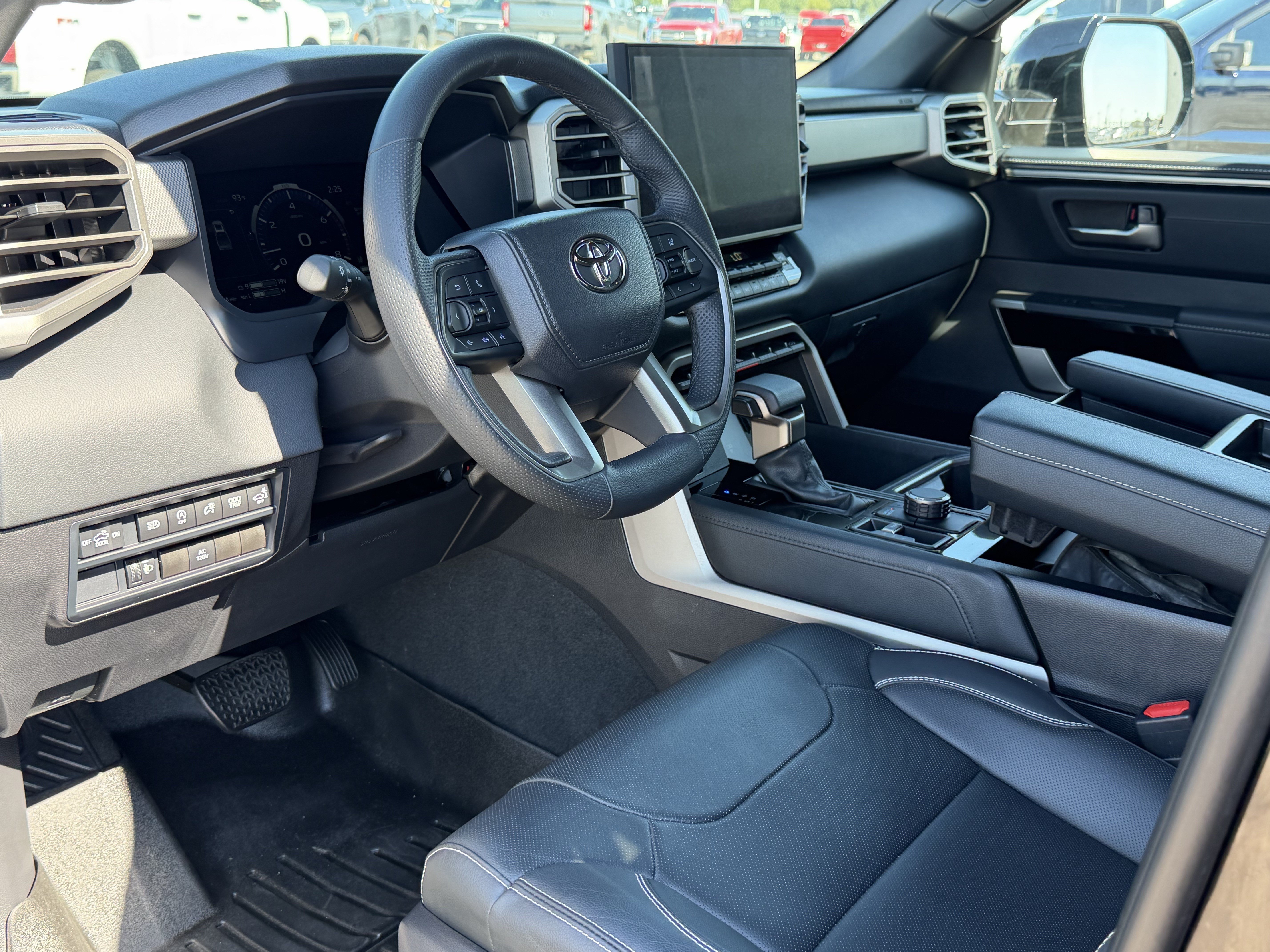 Used 2026 Toyota Tundra Limited w/ Power Package AWD/4WD image 14