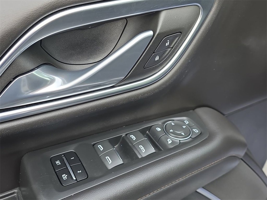 Used 2021 Chevrolet Suburban High Country image 22